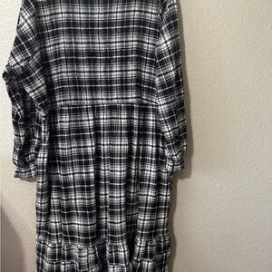 Terra & Sky Monochrome Plaid Top